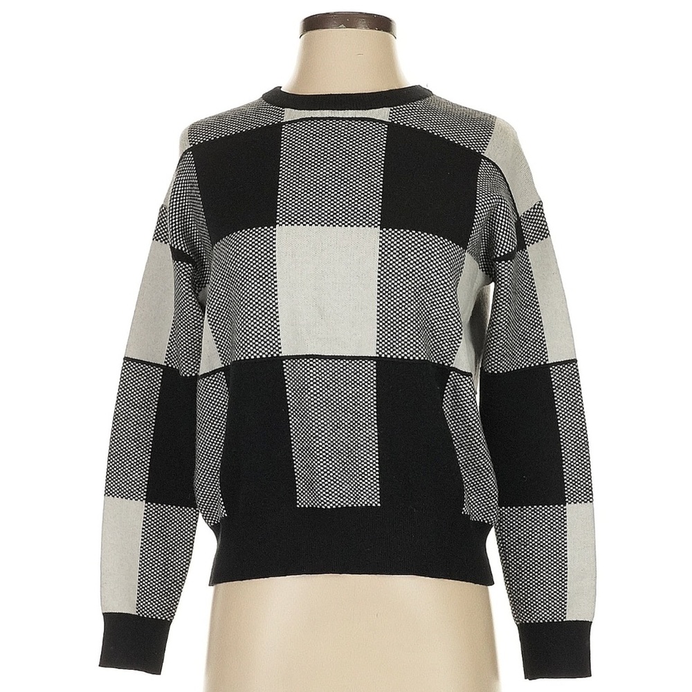 Tahari Black and White Patterned Sweater